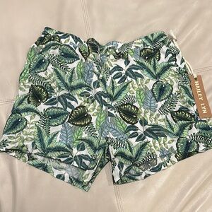 Green and White Athletic Leaf Print Shorts